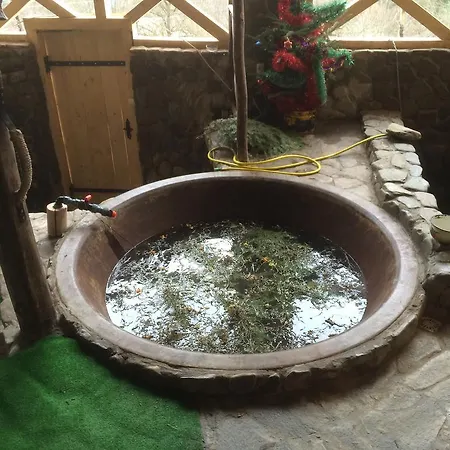 度假村 弗瓦库酒店 *